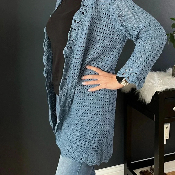 Liz Claiborne Cardigan - Picture 1 of 7